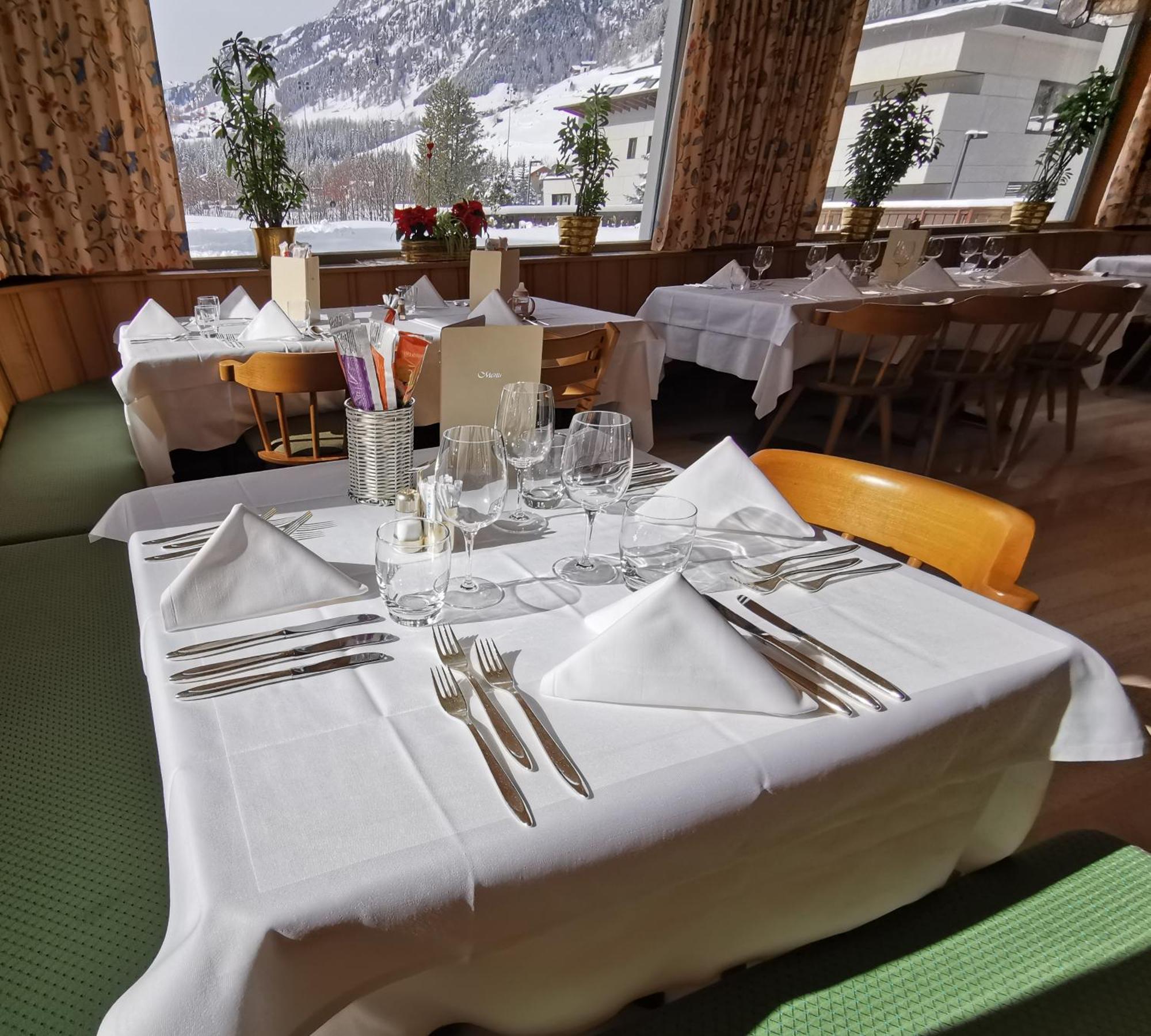 Hotel La Plaza Корвара-ін-Бадія Екстер'єр фото