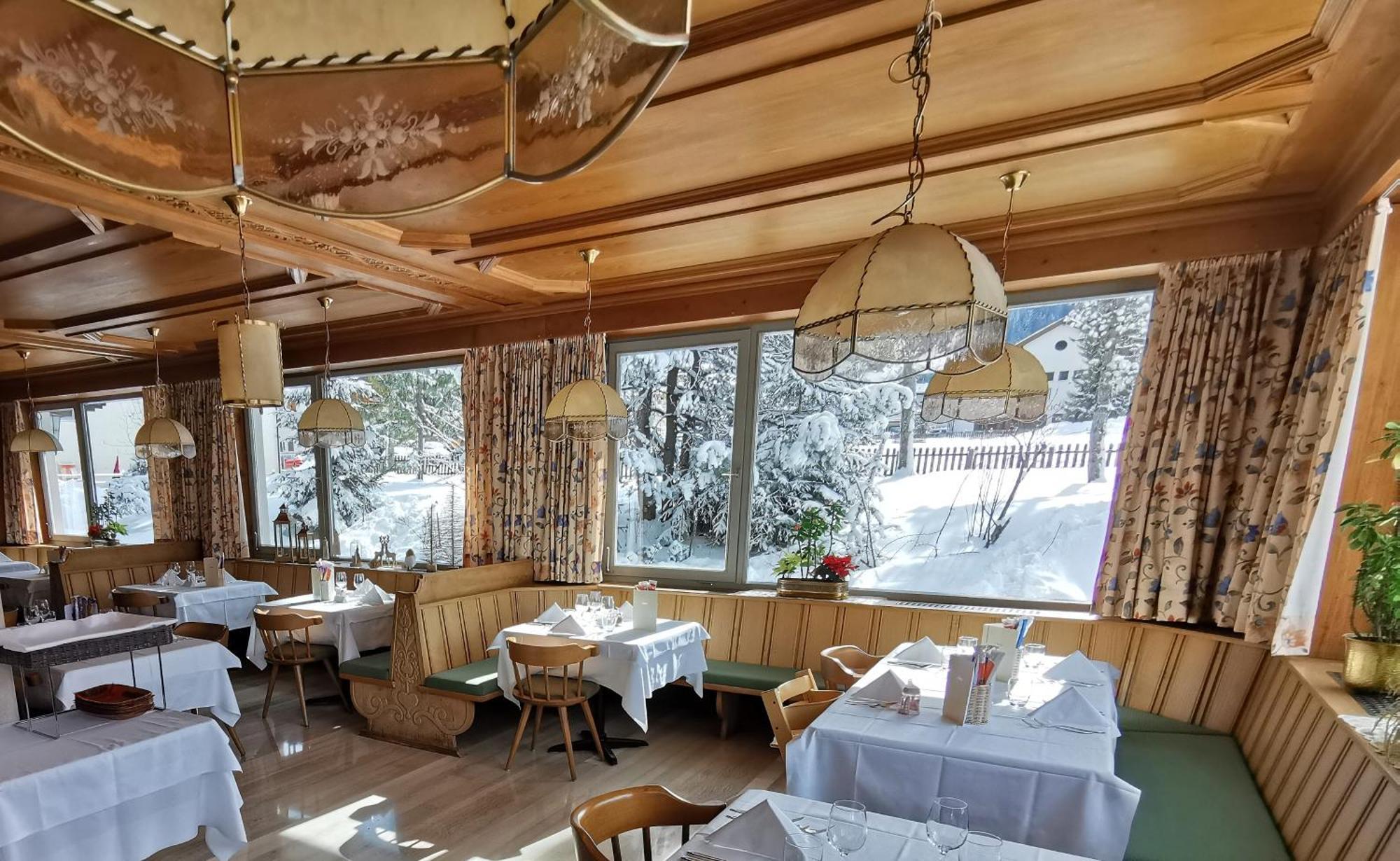 Hotel La Plaza Корвара-ін-Бадія Екстер'єр фото
